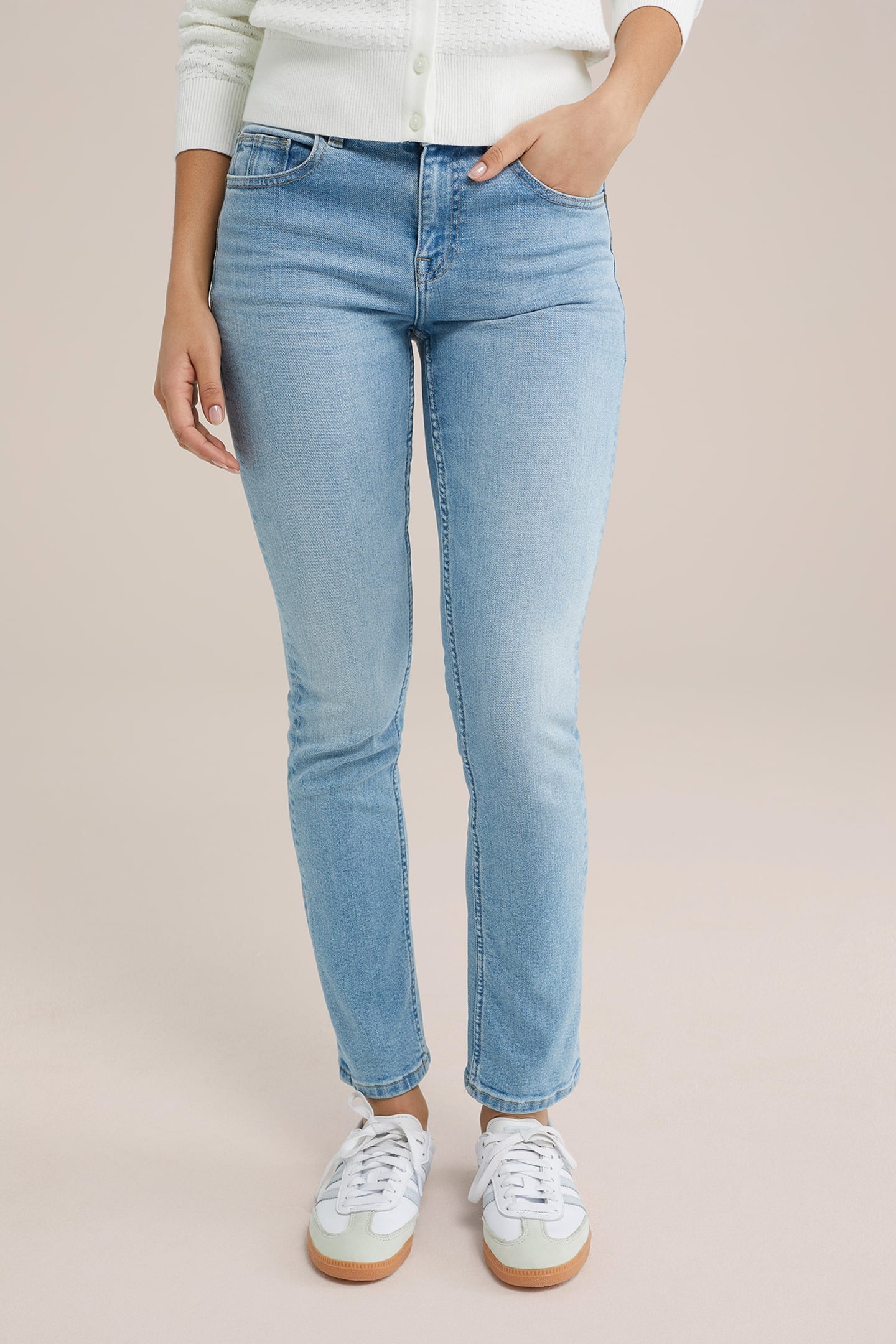 5-POCKET MID WAIST LIGHT BLUE 1