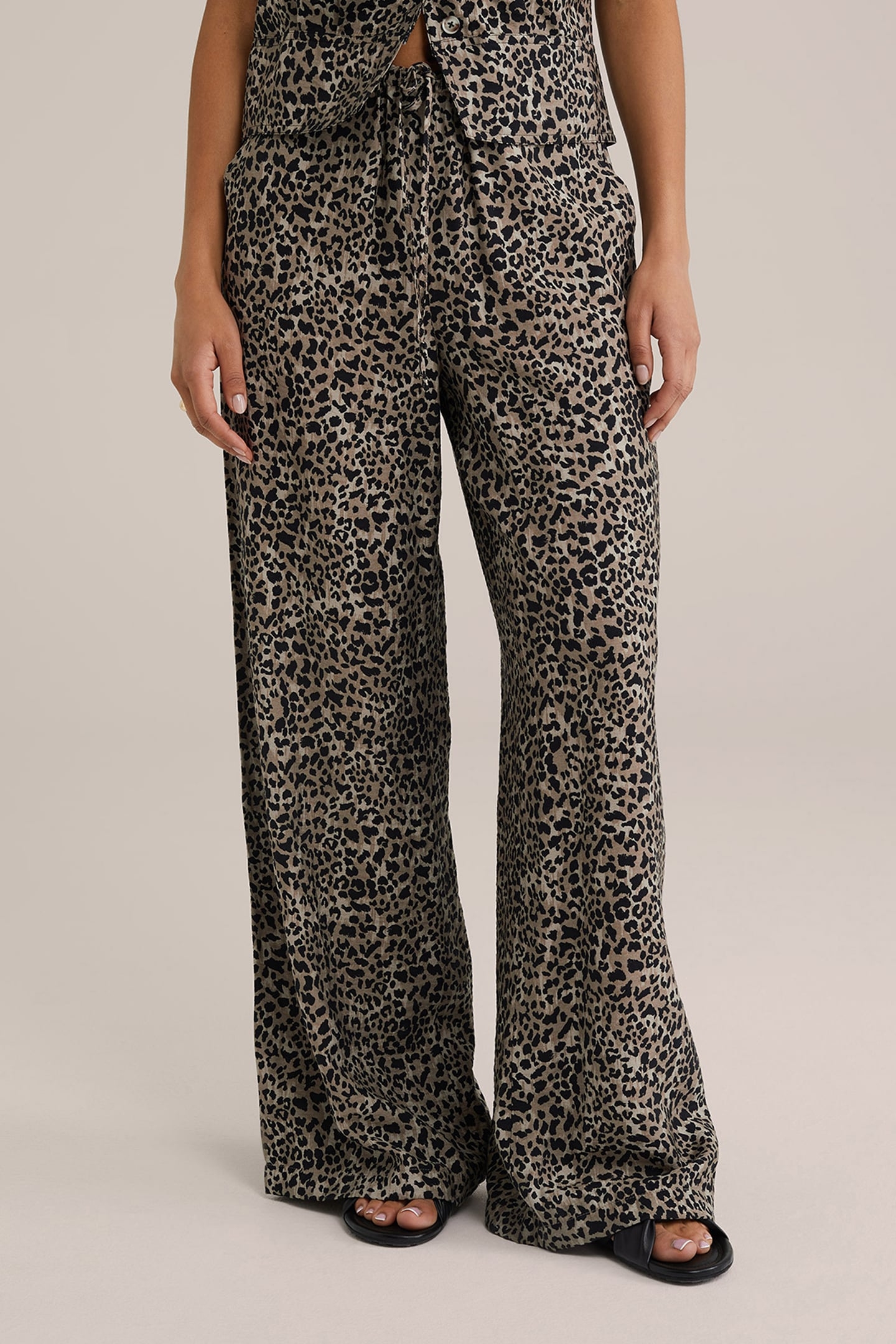 TROUSER LIGHT BROWN 1