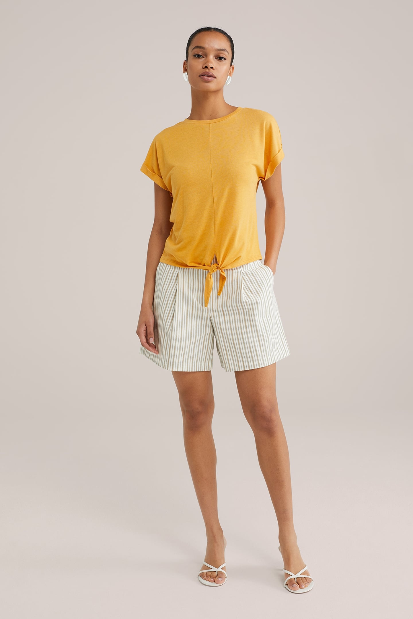 T-SHIRT MUSTARD YELLOW 3