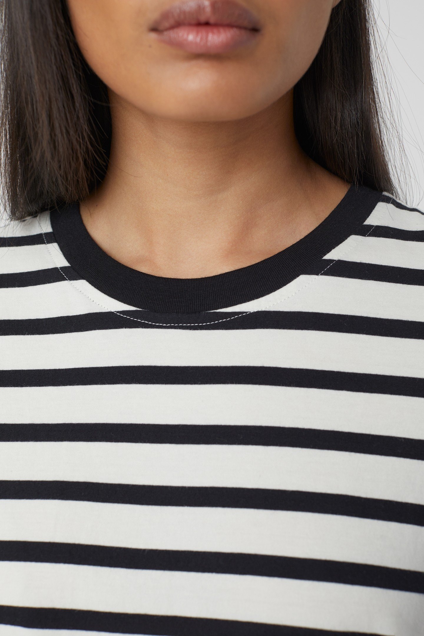 CREW NECK CAP SLEEVE T-SHIRTS BLACK 7