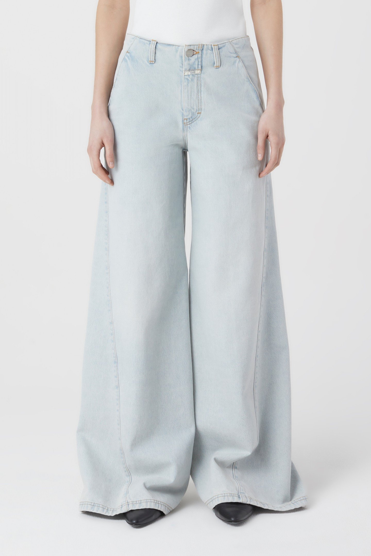 AVAN JEANS LIGHT BLUE 2