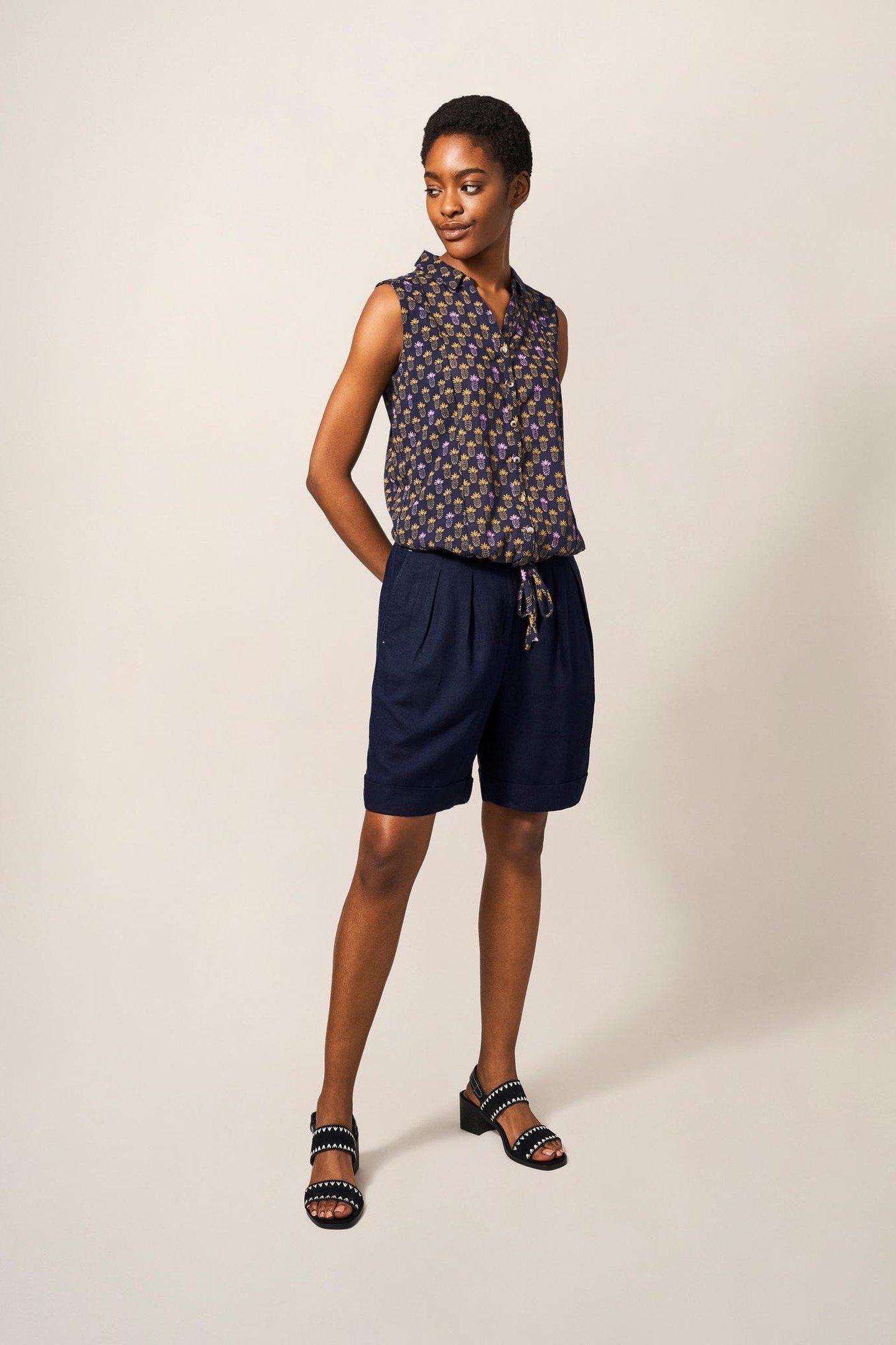 UNA SHORT DARK NAVY 1