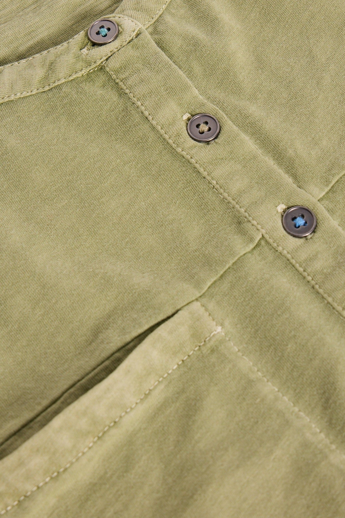 BETH SHIRT DUSTY GREEN 4