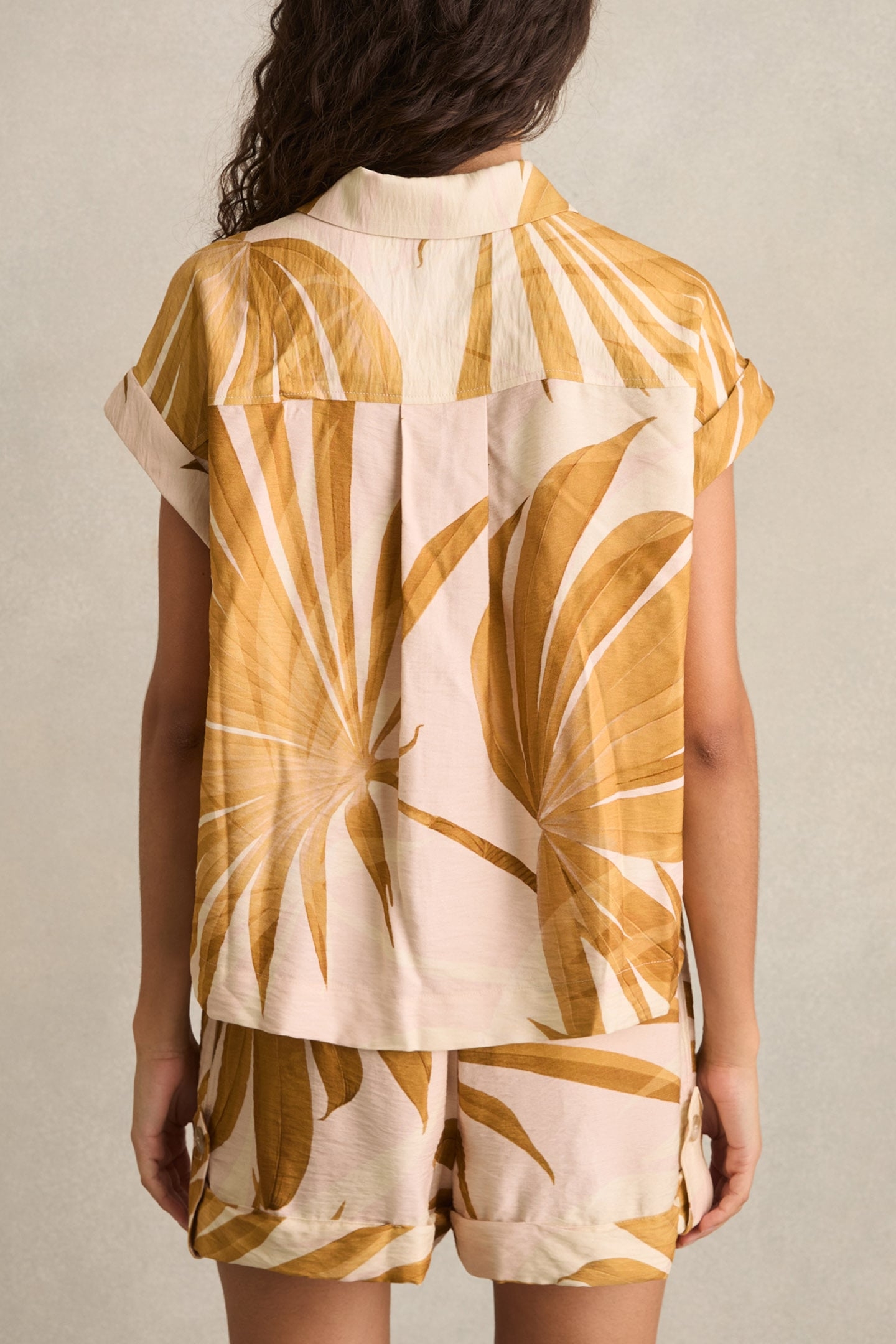 PALM PRINT TOP NEUTRAL 2