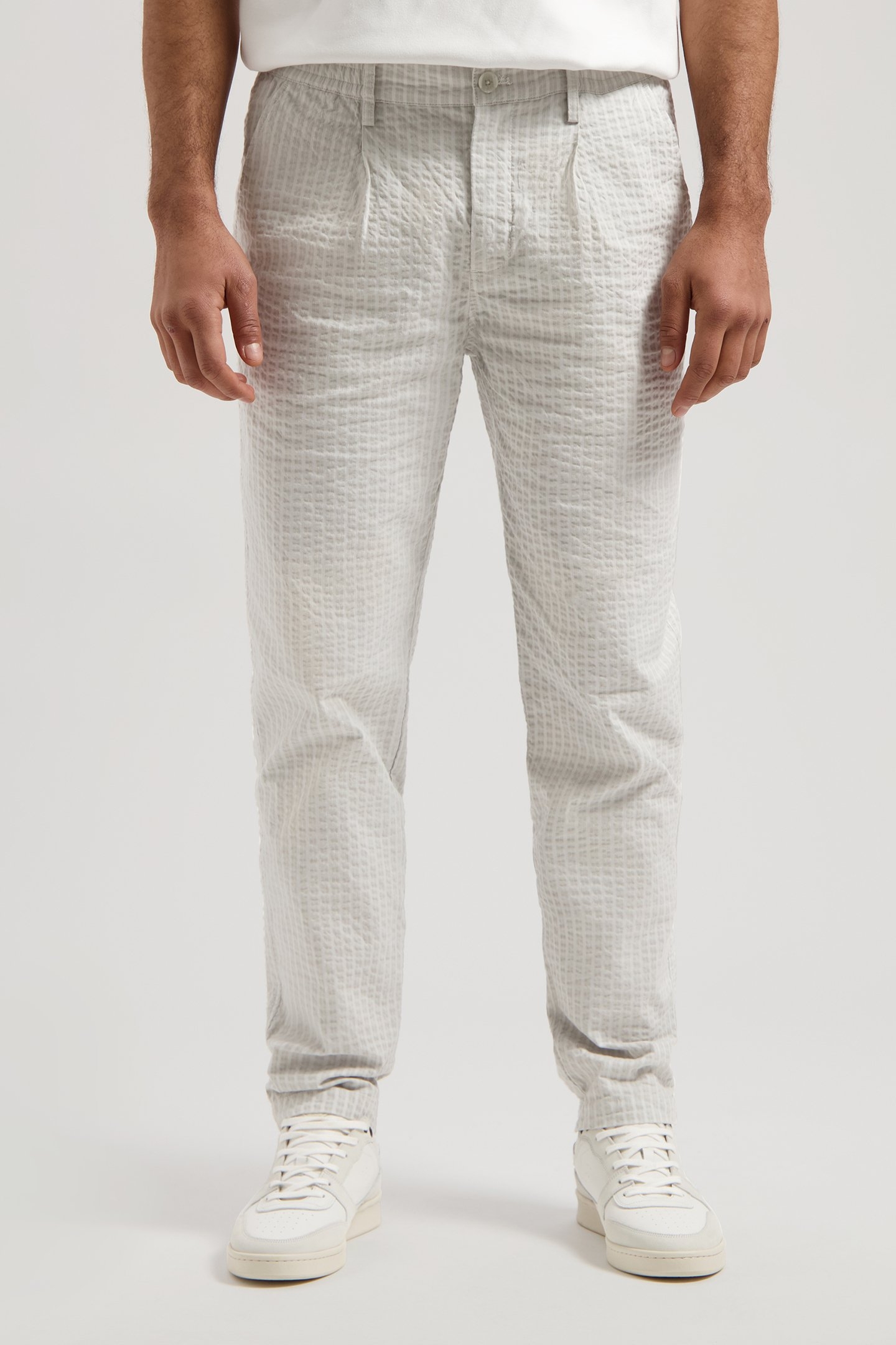 DS_LOGAN EASY SILVER BIRCH 1