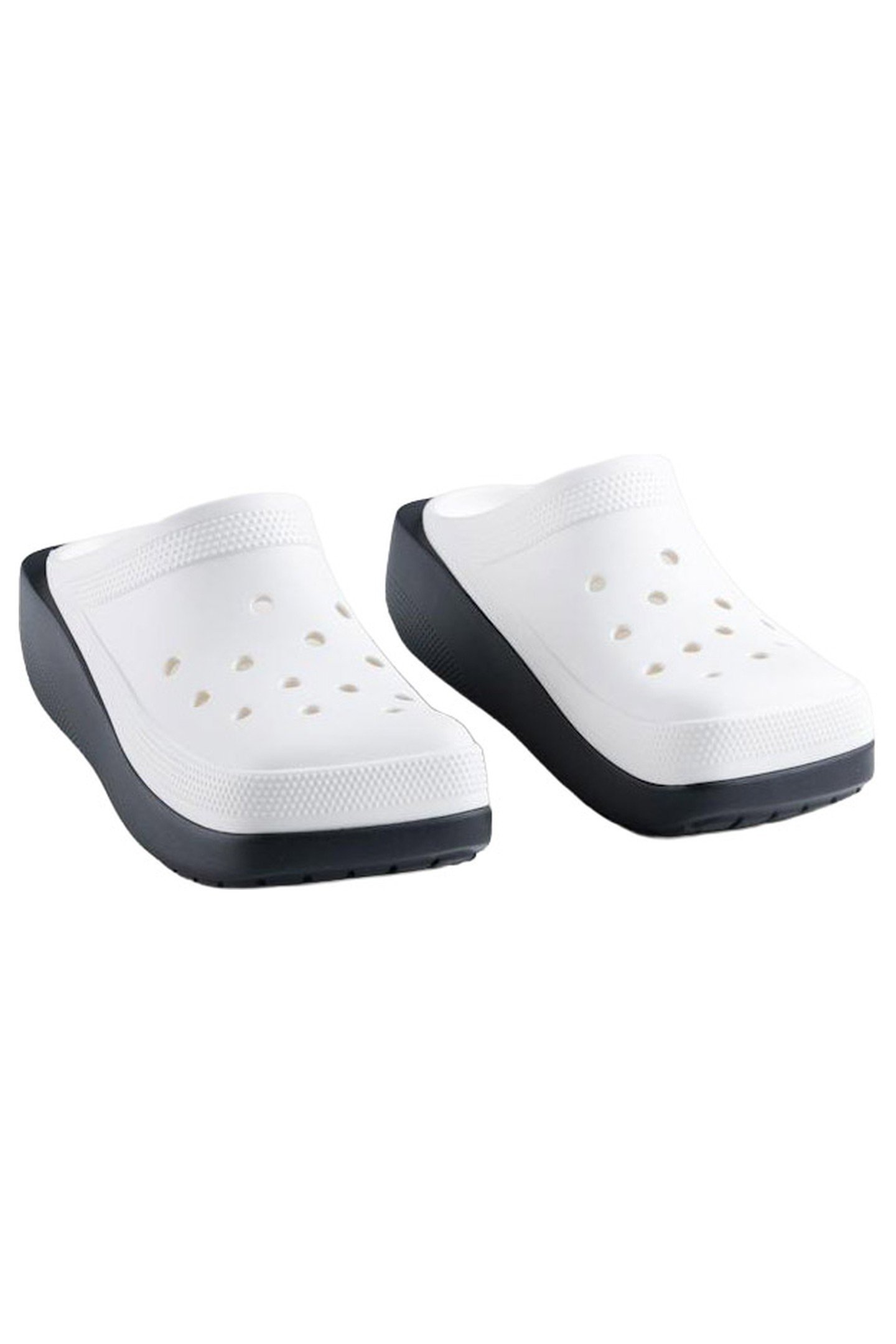 CROCS – BLUNT TOE BLOCKED CHALK 2