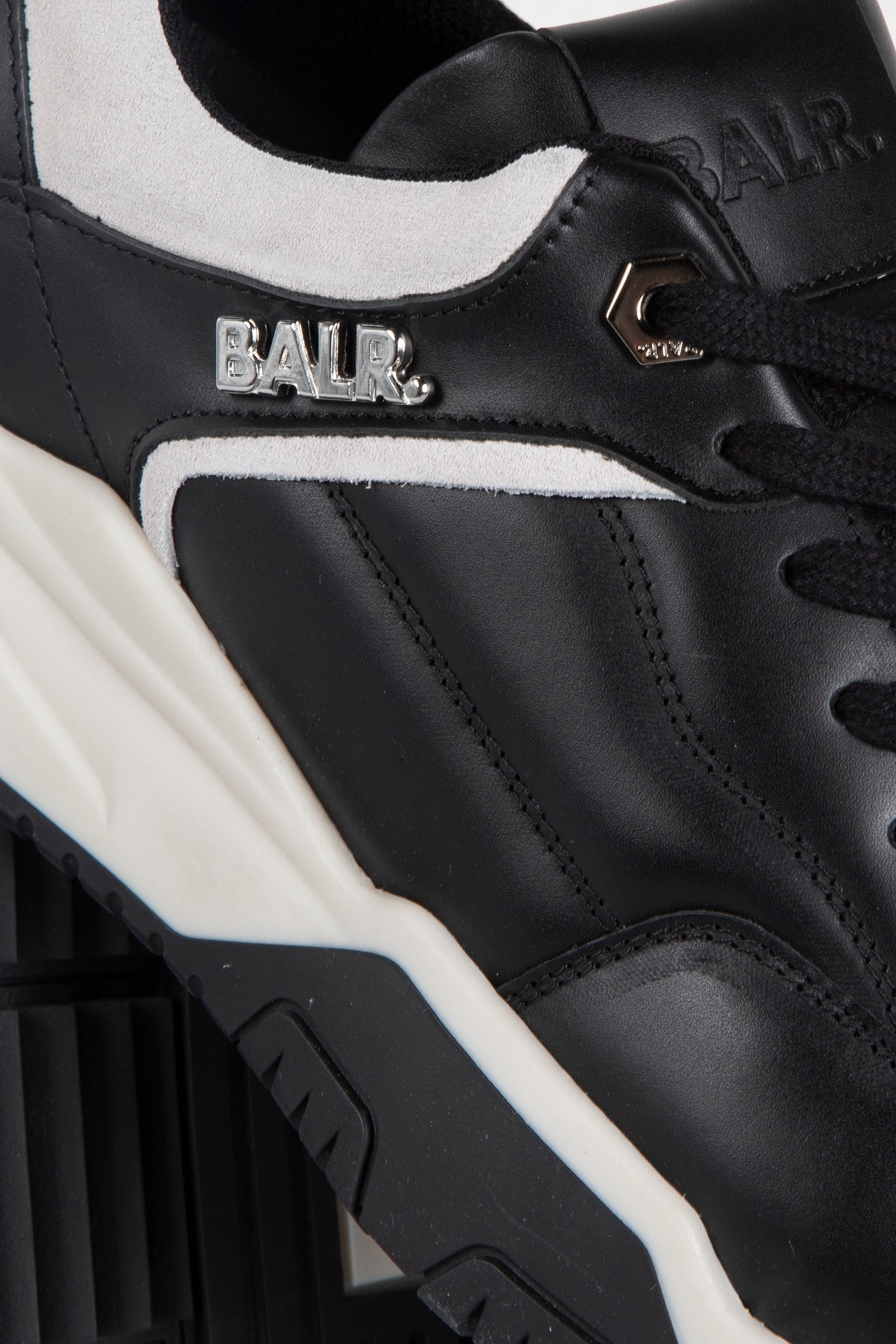 CHUNKY FOOTBALL SNEAKERS BLACK/WHITE 4