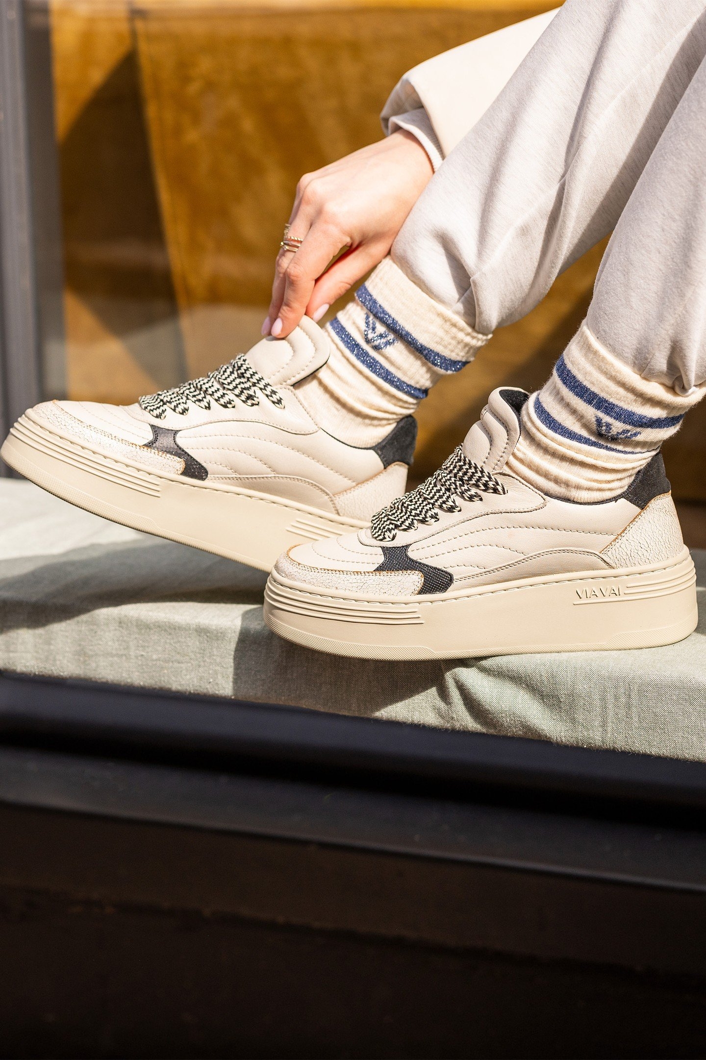 ISA JOSIE SNEAKERS BLACK 6