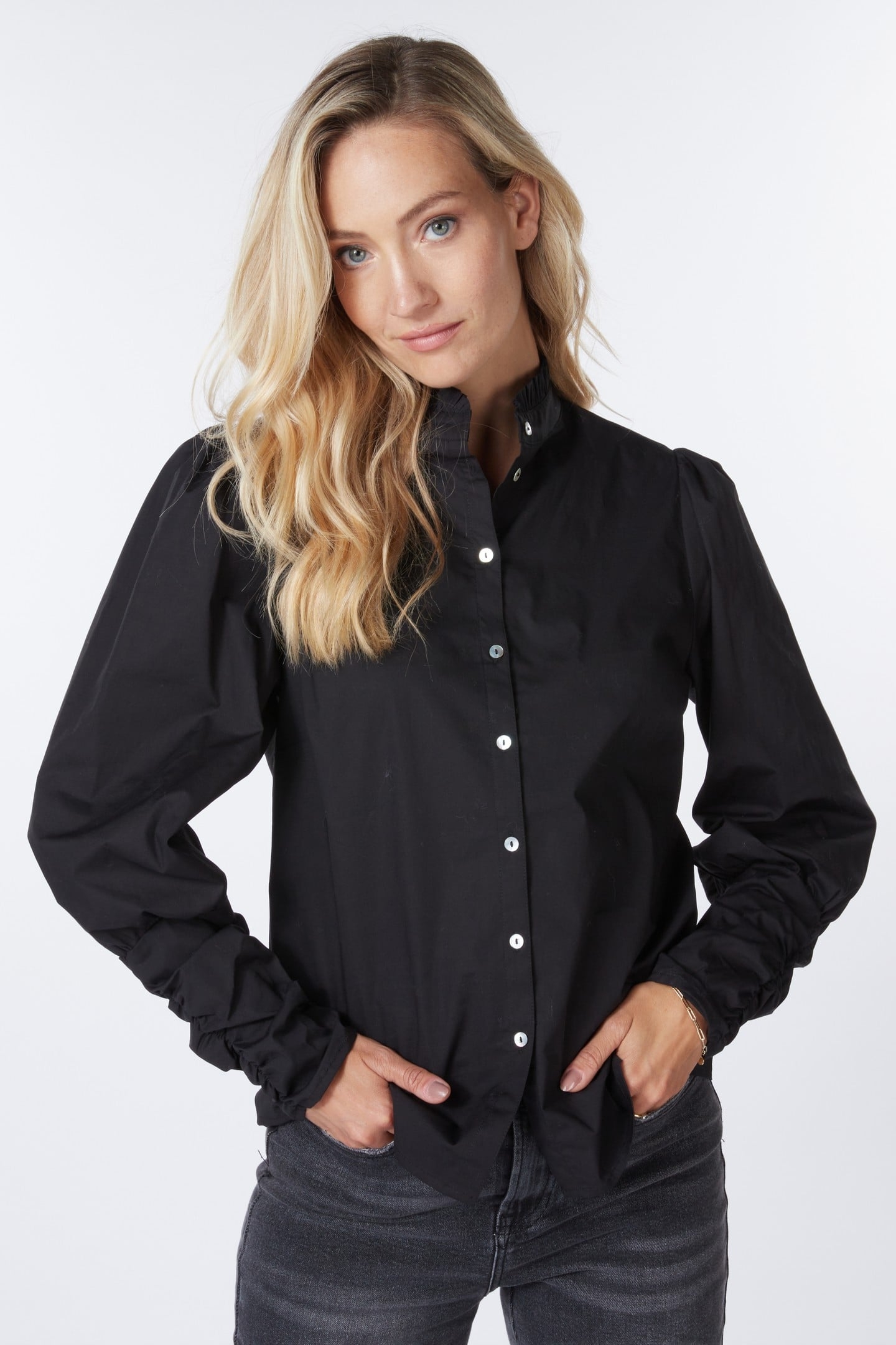 BLOUSE ELASTICATED SLV POPLIN BLACK 2