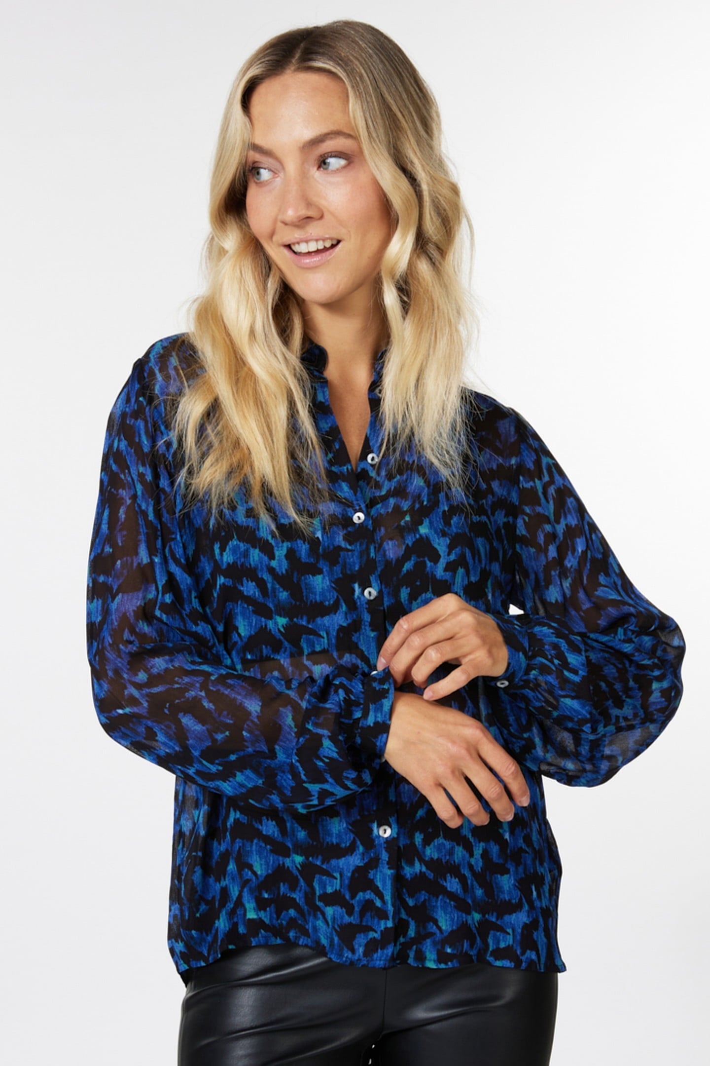 BLOUSE BASIC WILD CELEBRATION PRINT 2