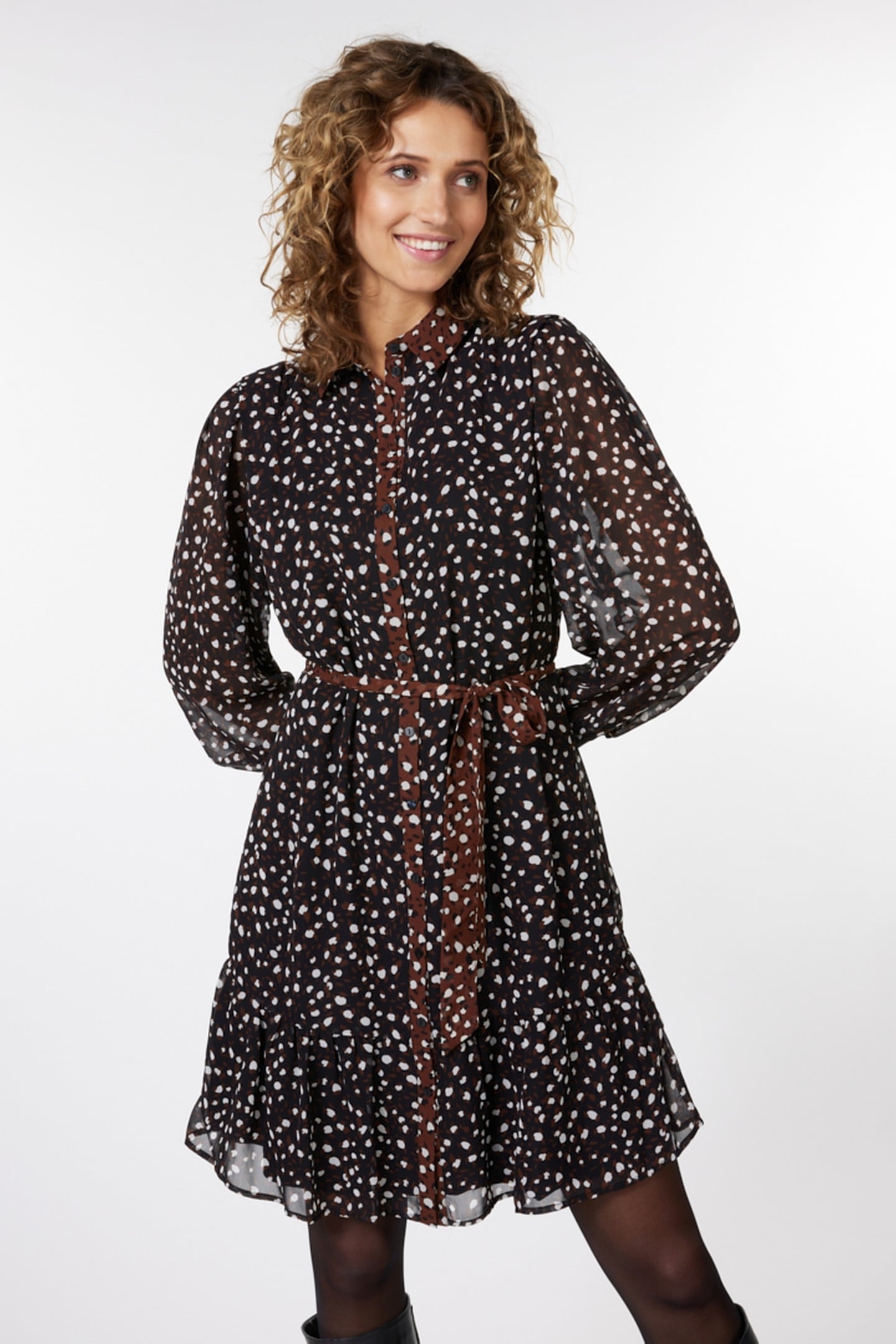 DRESS RIBBED CUFF ANIMAL STEPS PRINT 3