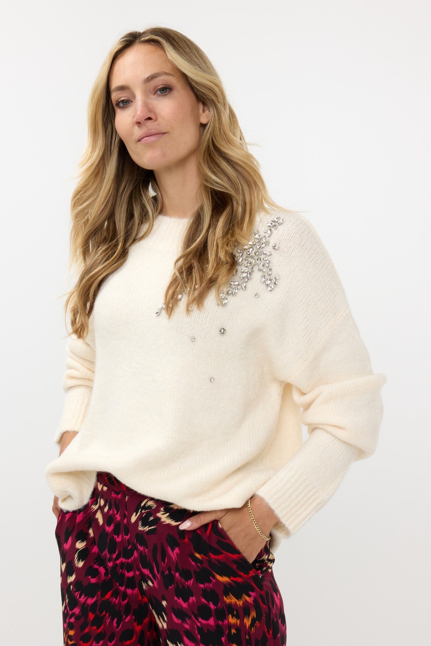 SWEATER BIG STONES OFF WHITE 3