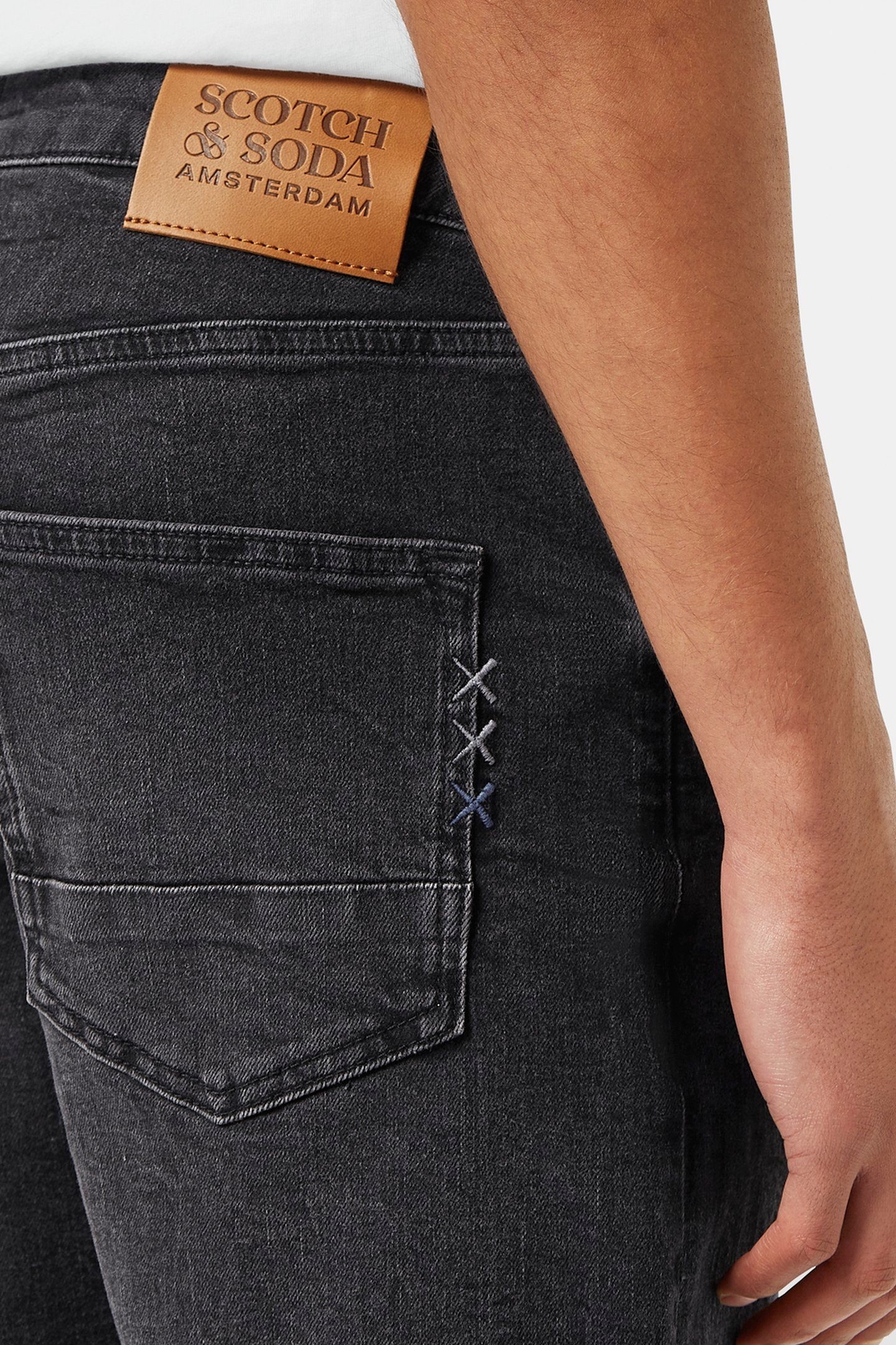 RALSTON SLIM FIT DENIM SHORT — BLACK NIGHT 5