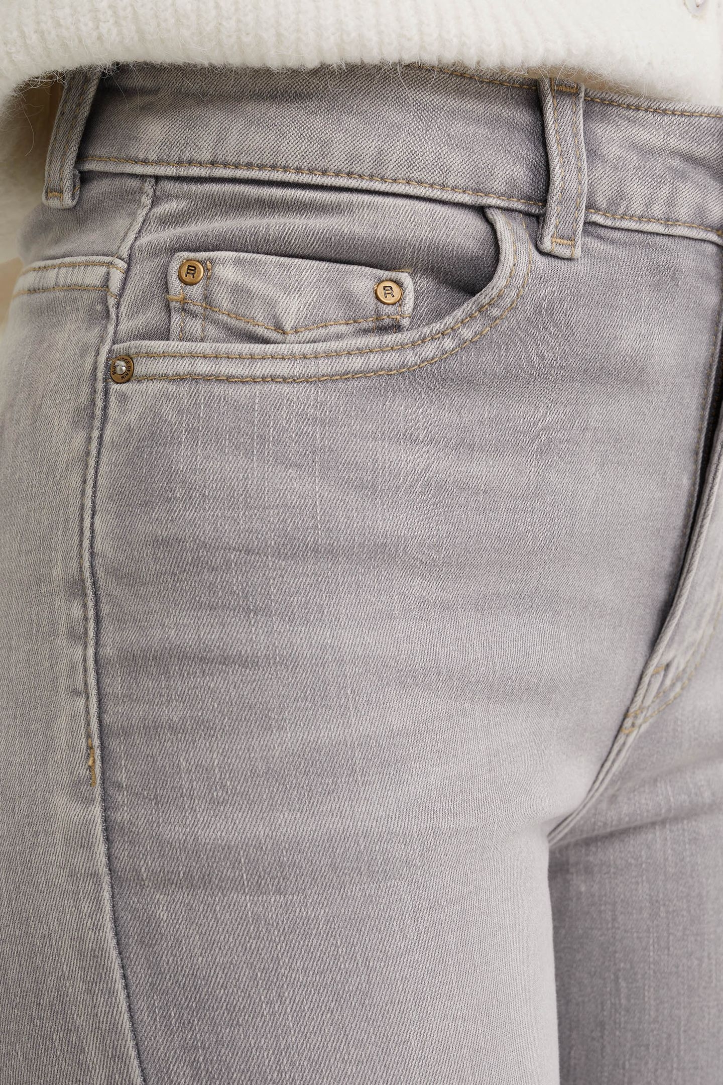 5-POCKET HIGH WAIST LIGHT GREY 5