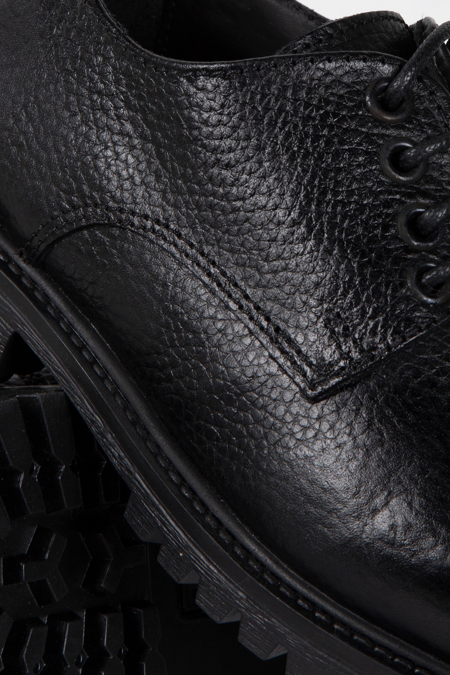 ZENA BLACK EMBOSSED 4