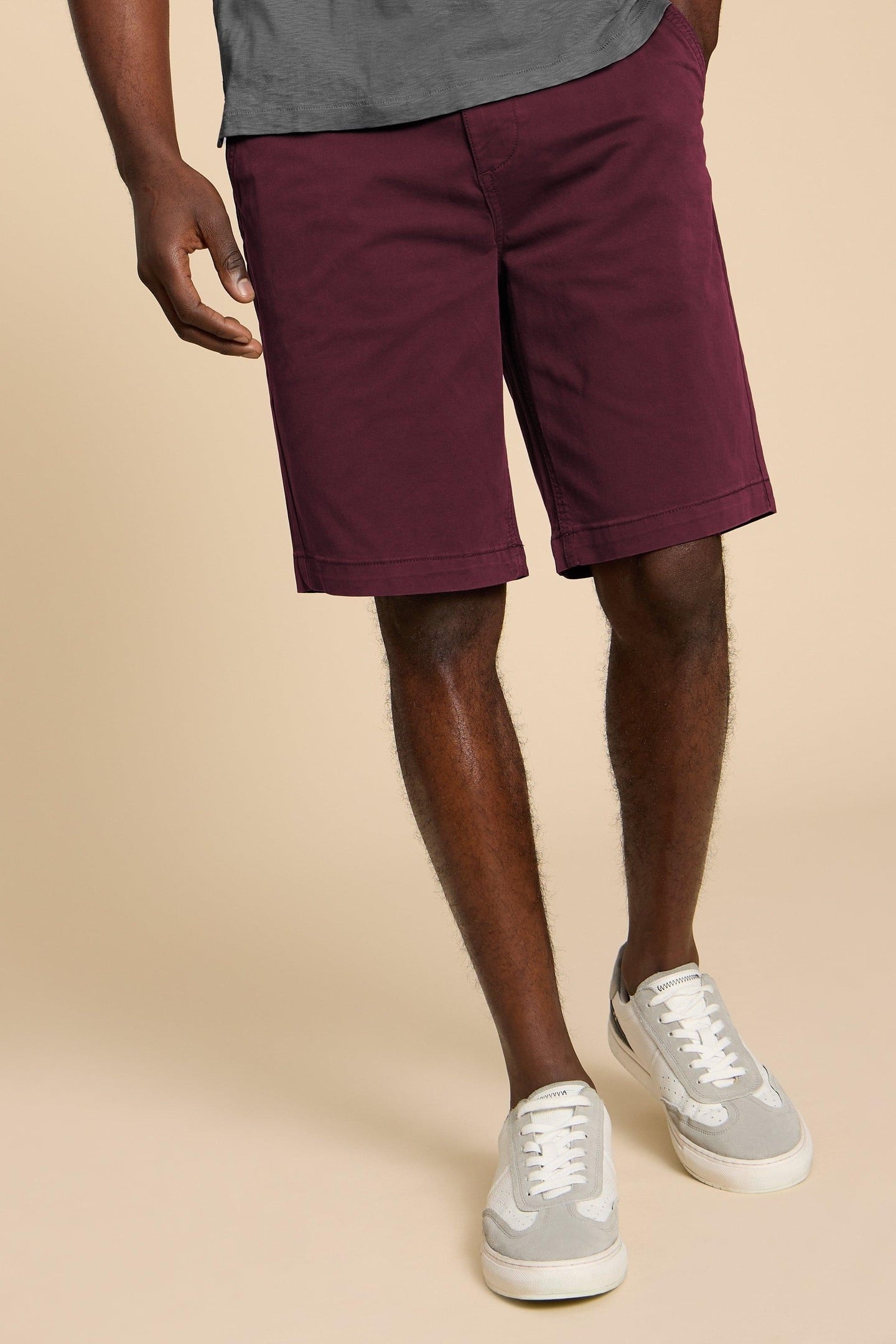 SUTTON ORGANIC CHINO SHORT DARK PLUM 2
