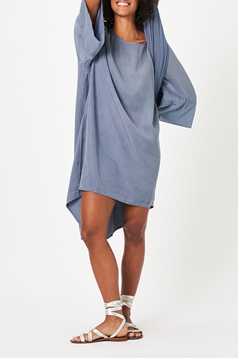 OVERSIZED KIMONO DRESS PARTY BLUE 1
