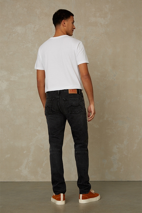 JERRICK CLEAN RECYCLED BLACK WORN 3