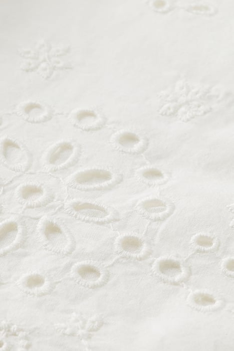 EMBROIDERED SHORTS IN ORGANIC COTTON VANILLA WHITE 3