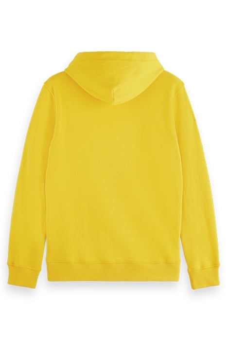 REGULAR FIT ESSENTIAL BADGE HOODIE IN ORGANIC COTTON SPOTLIG 5