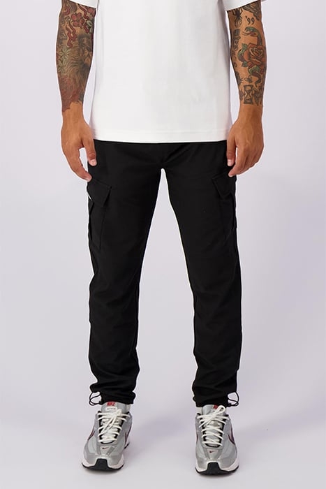 DELTA TRACKPANTS BLACK 5