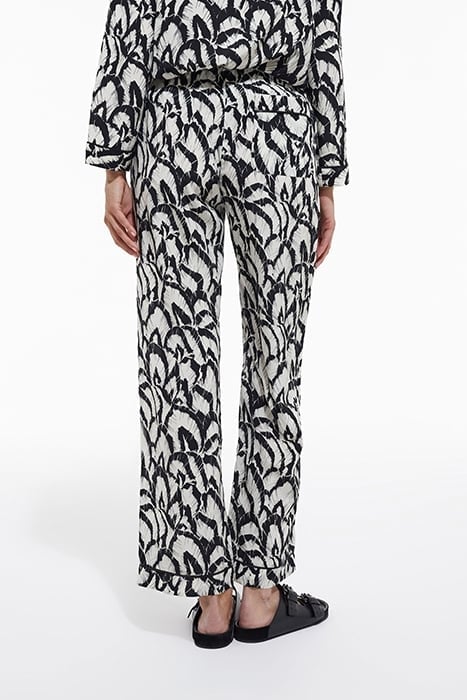 ELASTIC WAIST TROUSERS WITH ONE BACK POCKET DETAIL OFF WHITE 2