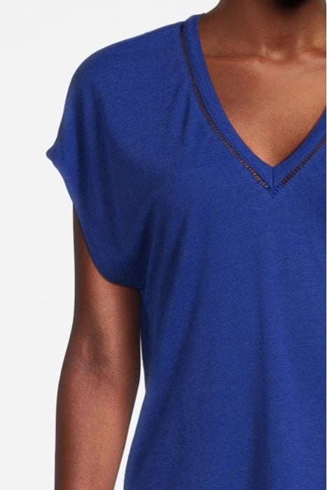V-NECK LADDER DETAIL LOOSE FIT T-SHIRT ELECTRIC BLUE 4