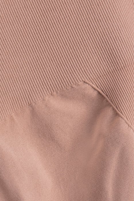 CROPPED SEAMLESS LEGGING ALMOND 3