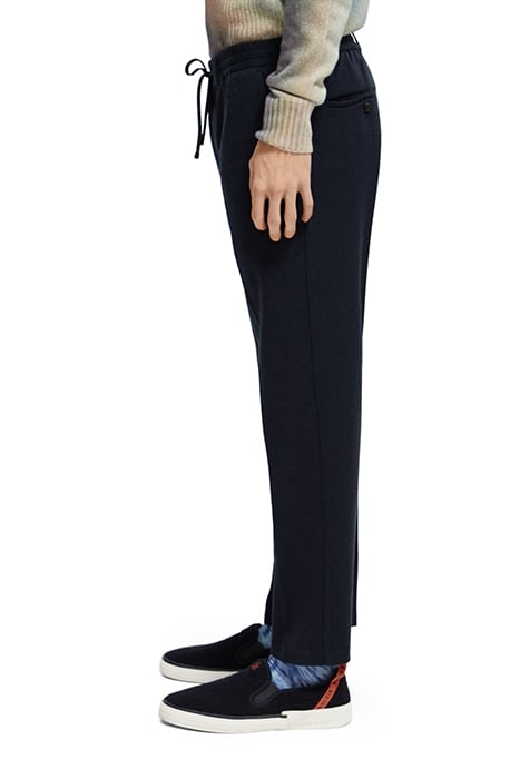 THE FINCH - REGULAR TAPERED-FIT KNITTED JOGGER NIGHT 6