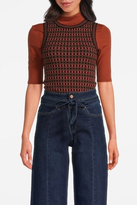 HIGH NK PULLOVER CARAFE 1