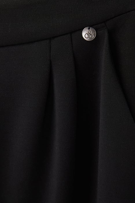 PLEAT FRONT PULL ON CARROT BLACK 5