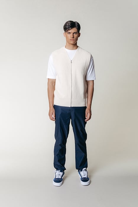 RILEY KNITTED ZIP VEST OFF WHITE 1