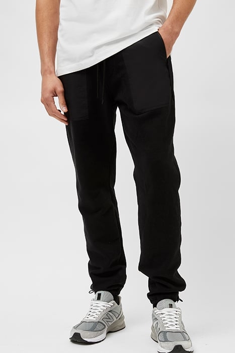 LIGHTWEIGHT NYLON PANEL JOGGER BLACK 1