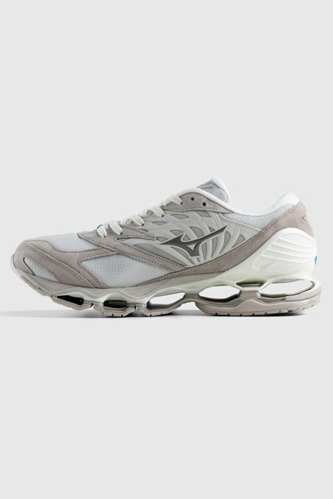 MIZUNO – WAVE PROPHECY LS CHIME/KHAKI/CLOUD 4