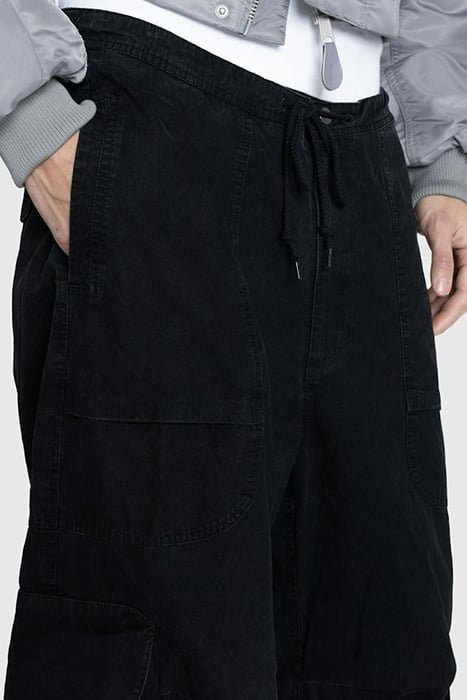 ENTIRE STUDIOS – FREIGHT CARGO IRON BLACK 3