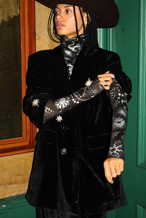 NATALIA VELVET BLAZER BLACK 1