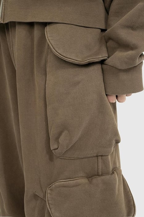 ENTIRE STUDIOS – HEAVY GOCAR BRUNETTE 4