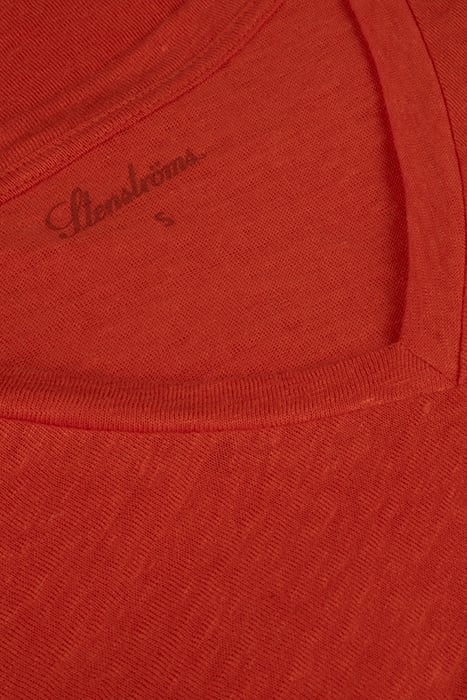 SANDRA T-SHIRT V-NECK DARK RED 3