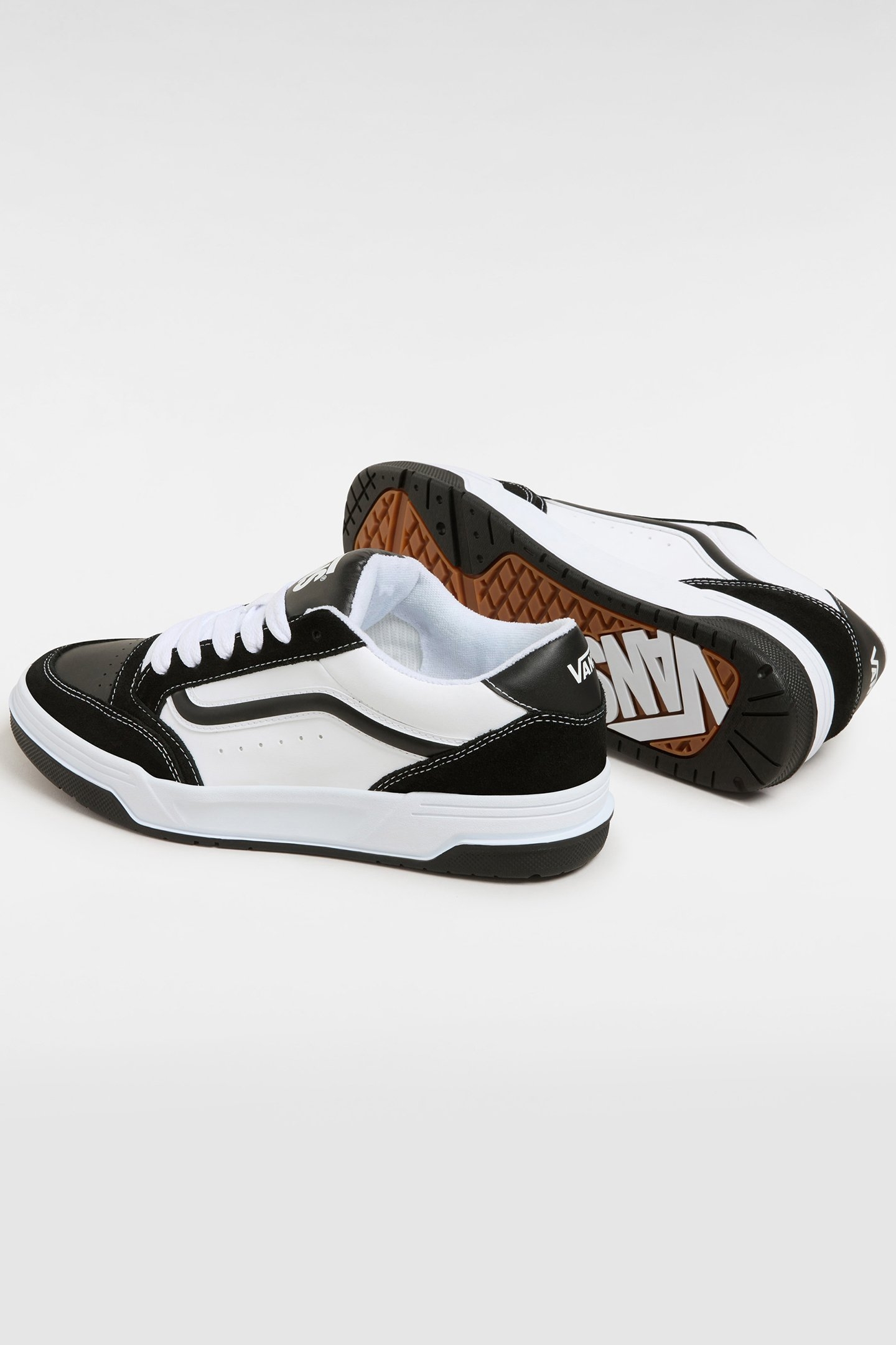 HYLANE BLACK/WHITE 3