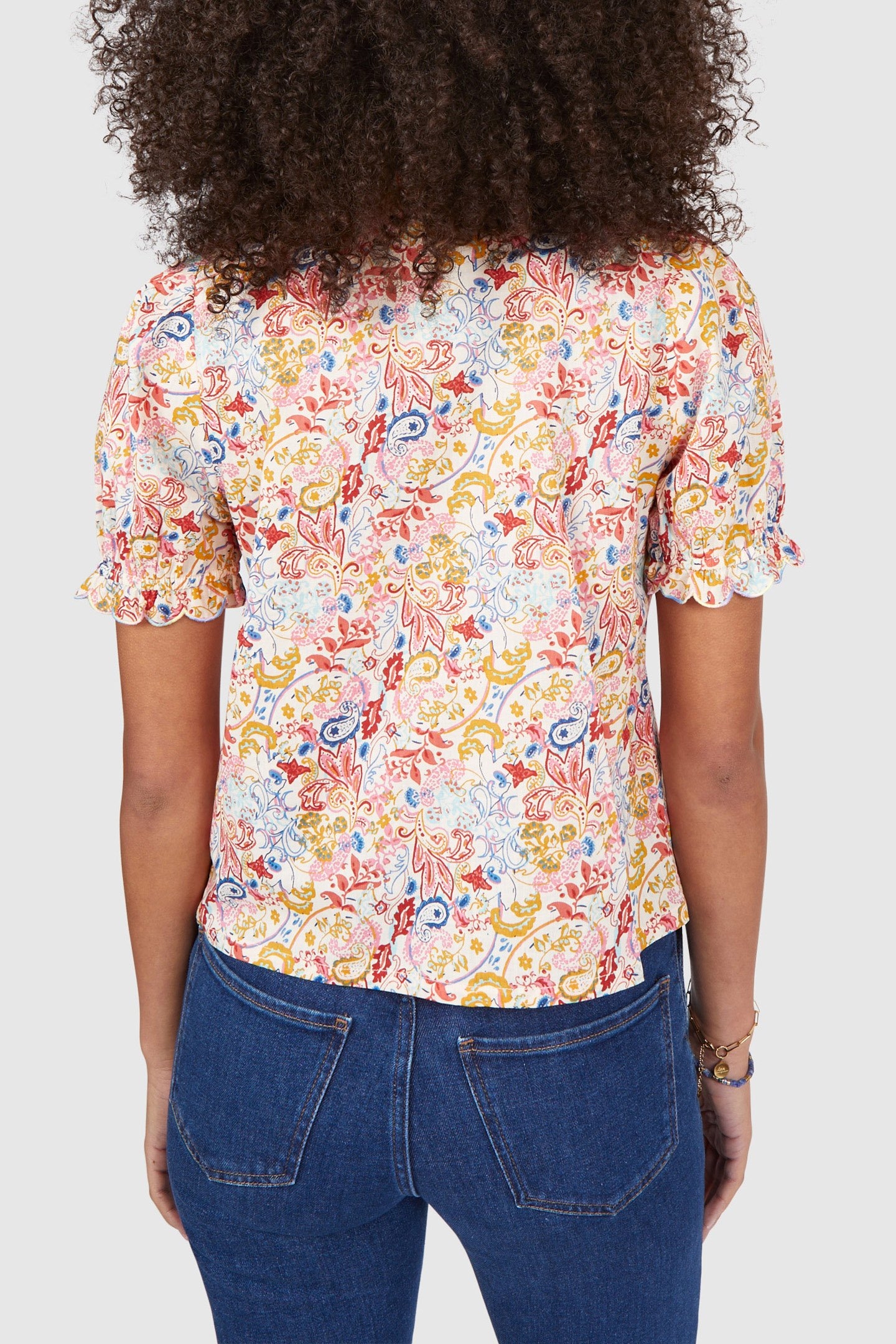 WHITE TOP WITH SEASIDE PAISLEY PRINT 2