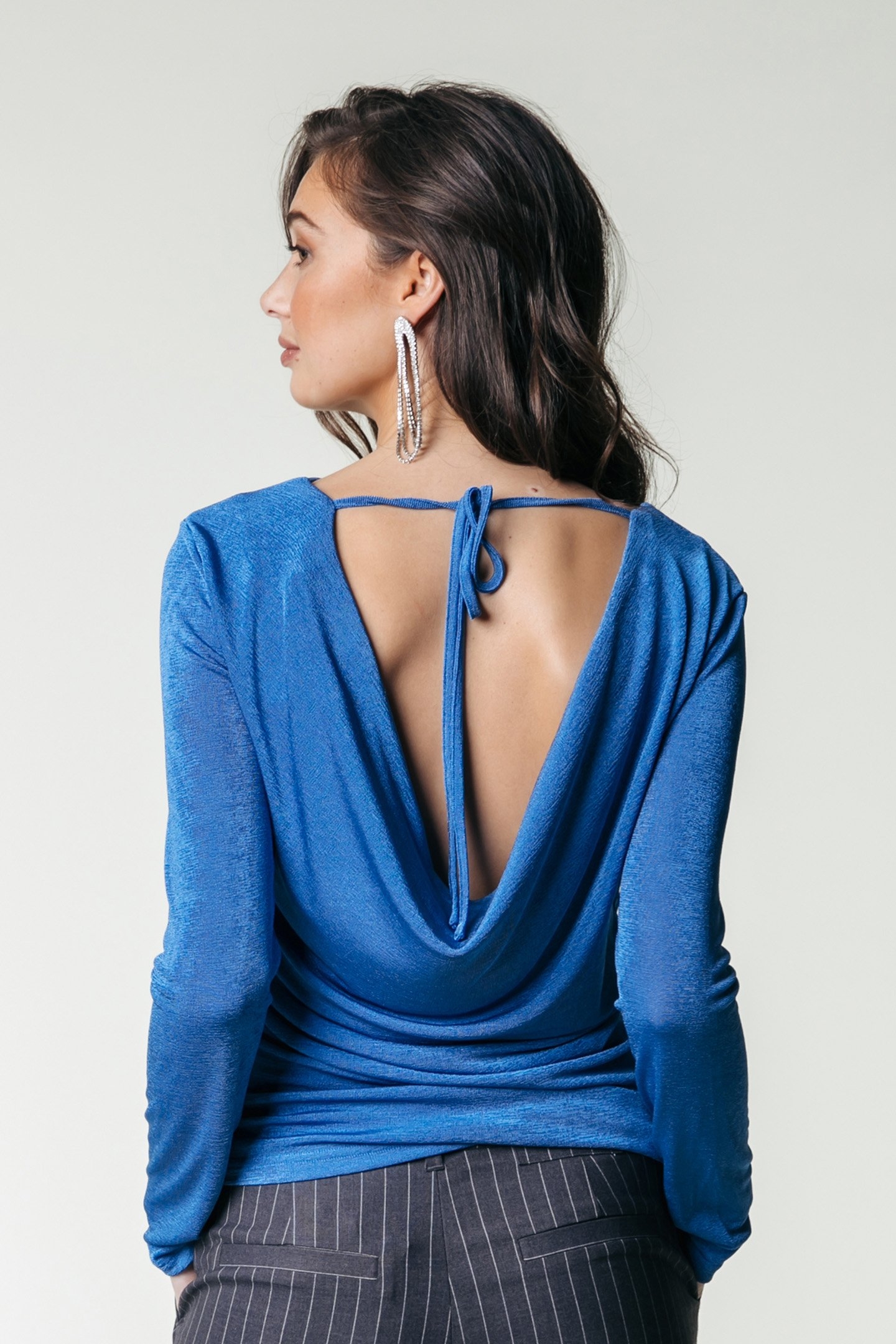 SAVANNAH WATERFALL BACK LONGSLEEVE TOP VALLARTA BLUE 2