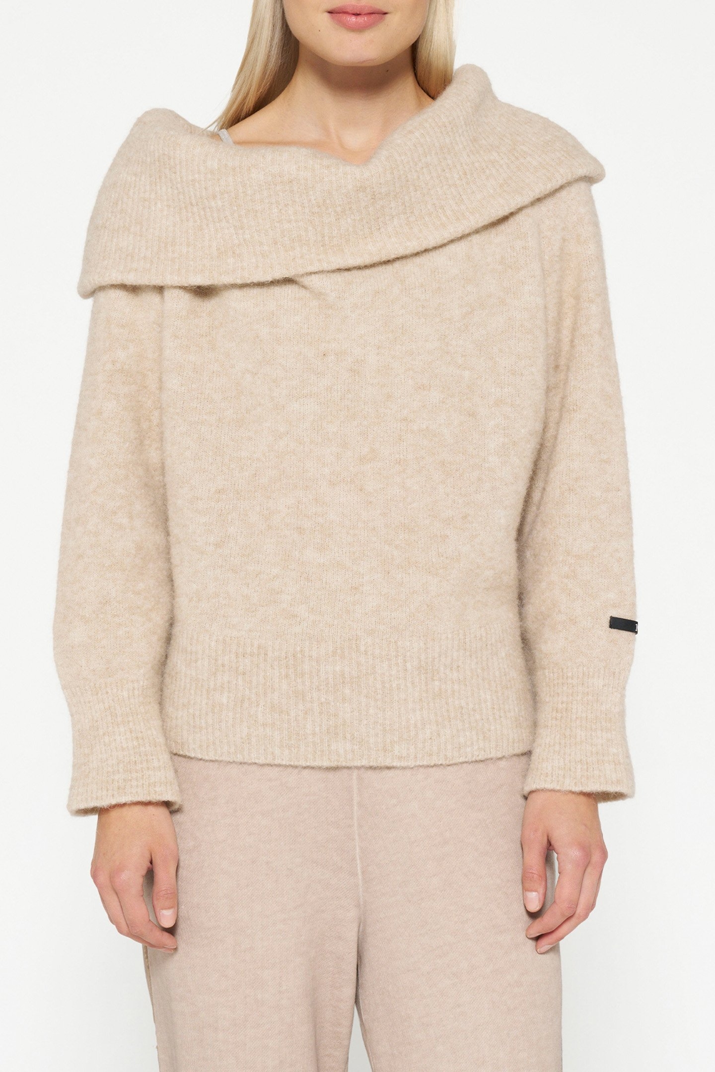OFF SHOULDER SWEATER SEPIA SAND 1