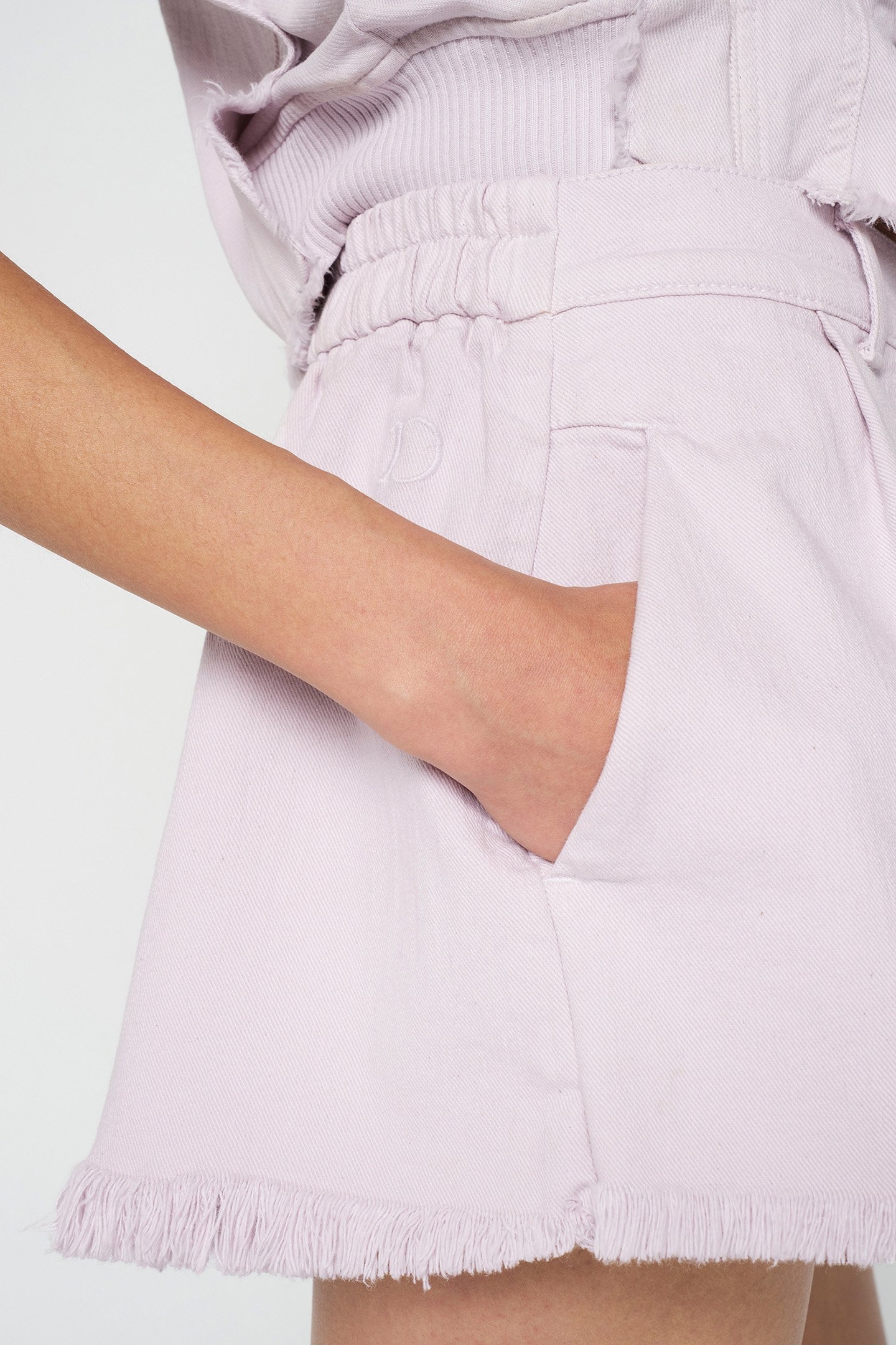 FRINGED SHORTS PALE LILAC 7