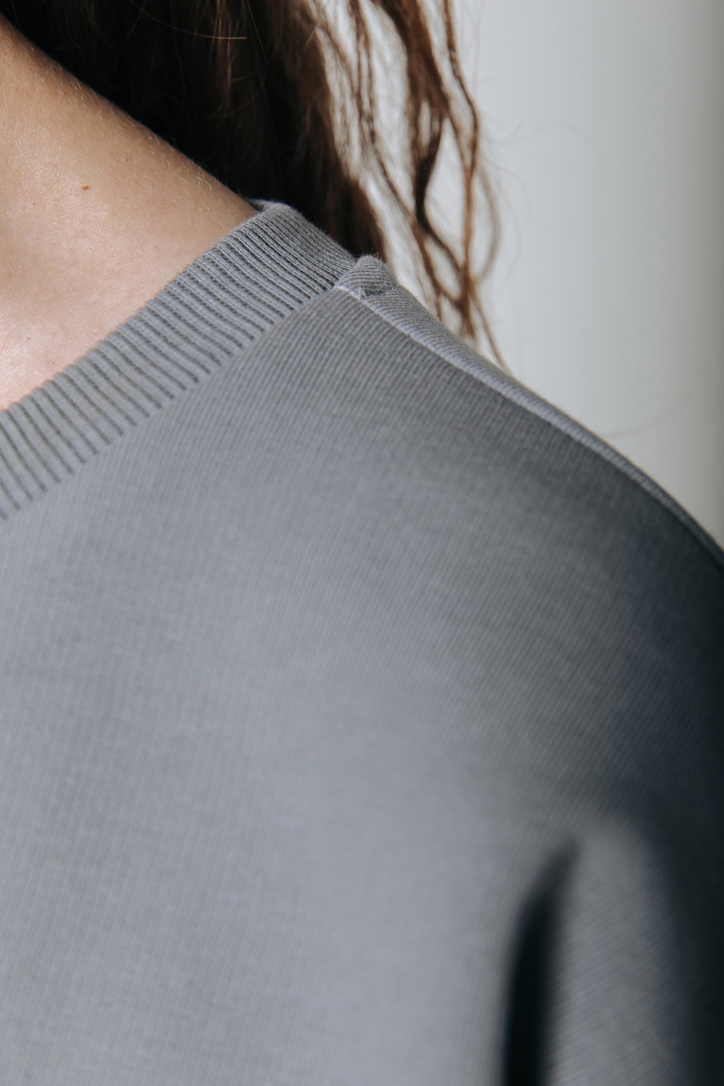 TRAVEL RELAXED SWEAT LIGHT GREY 4