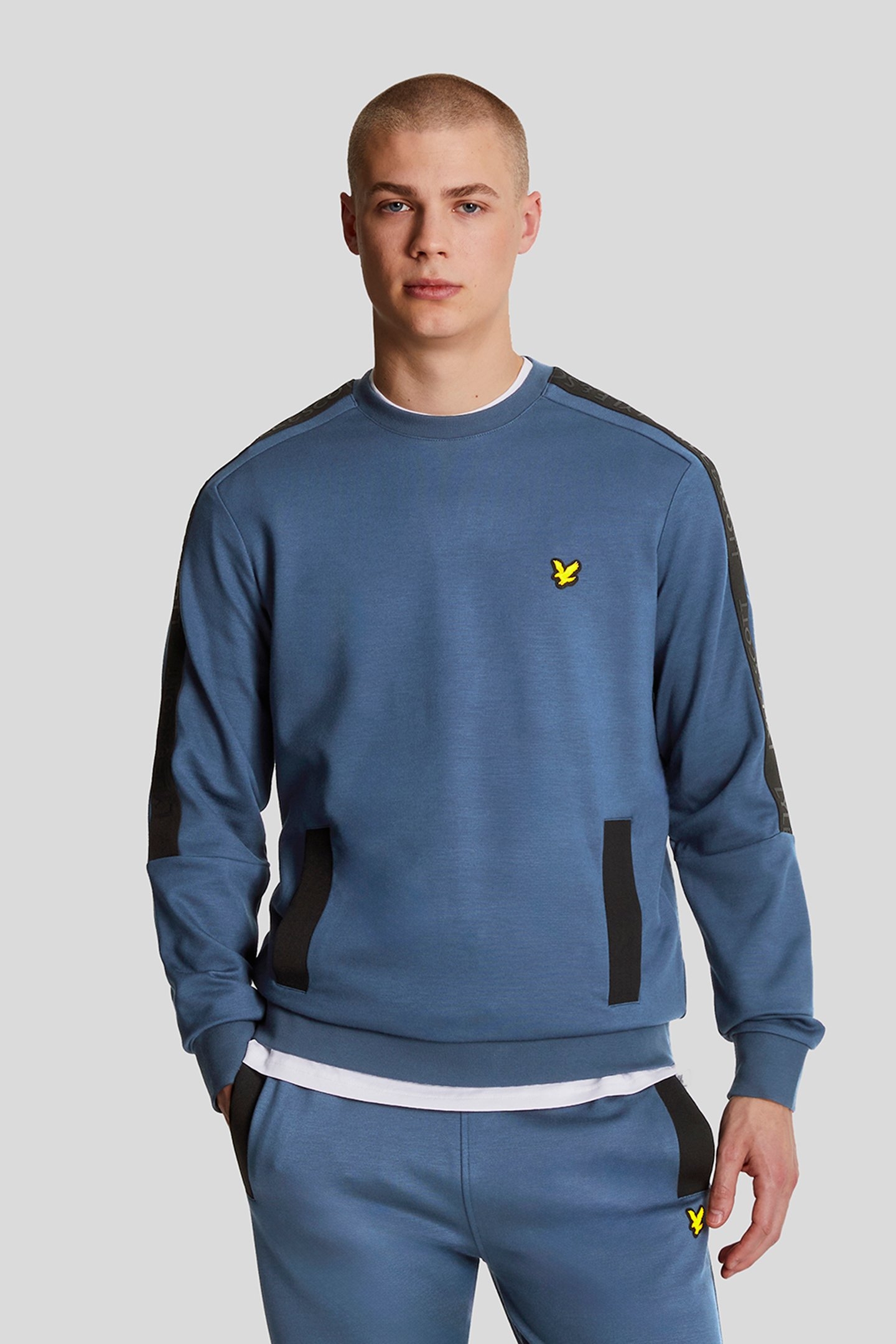 POCKET BRANDED SWEAT CREW LIGHT NAVY 1