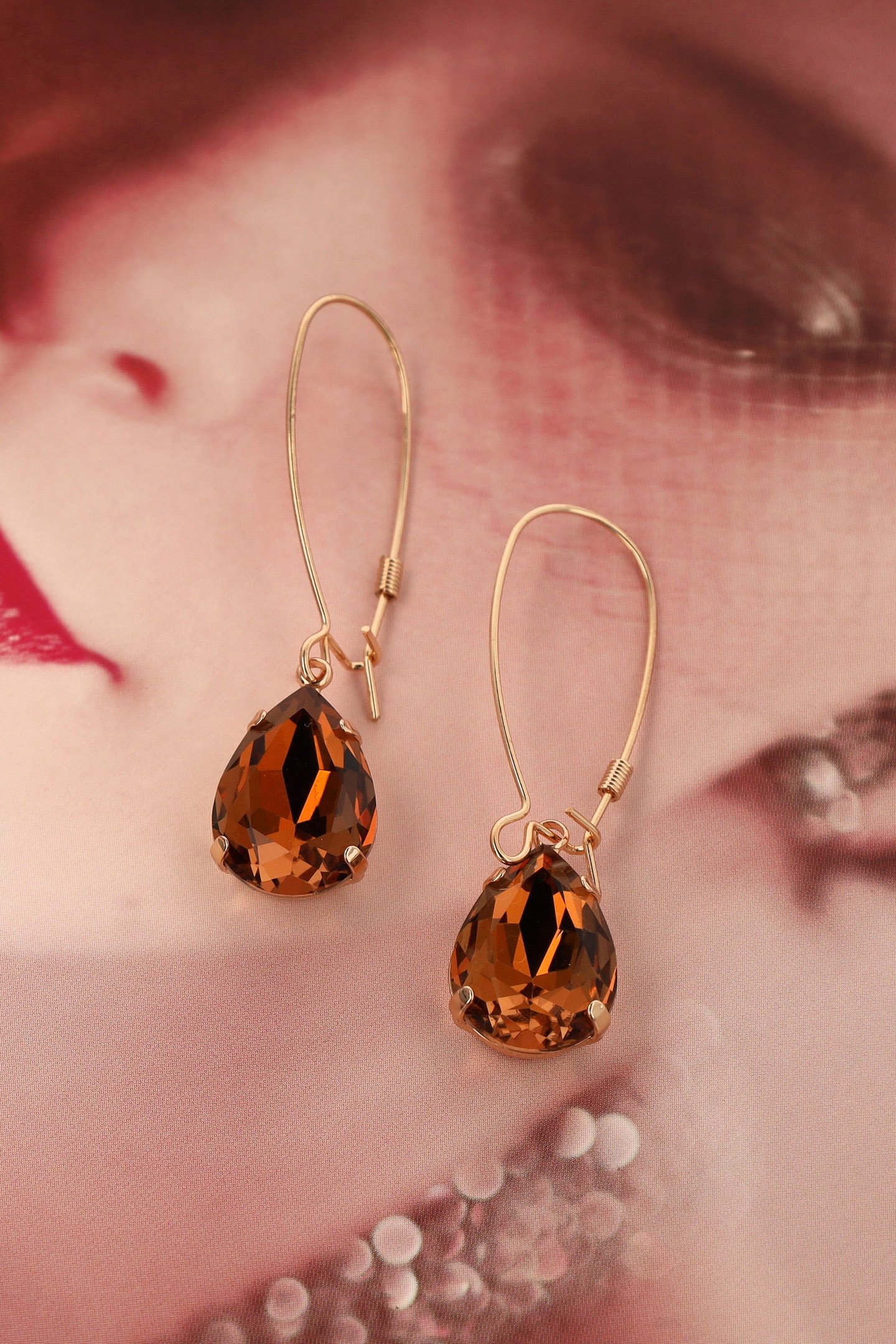 IDA EARHANGERS TOPAZ 4