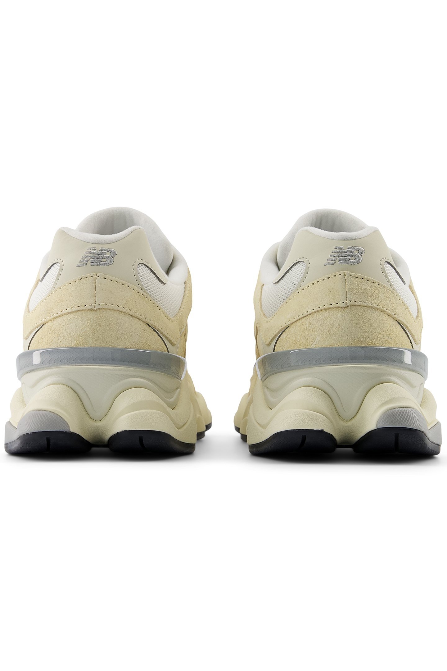 U9060WNB SNEAKERS IN CALCIUM 4