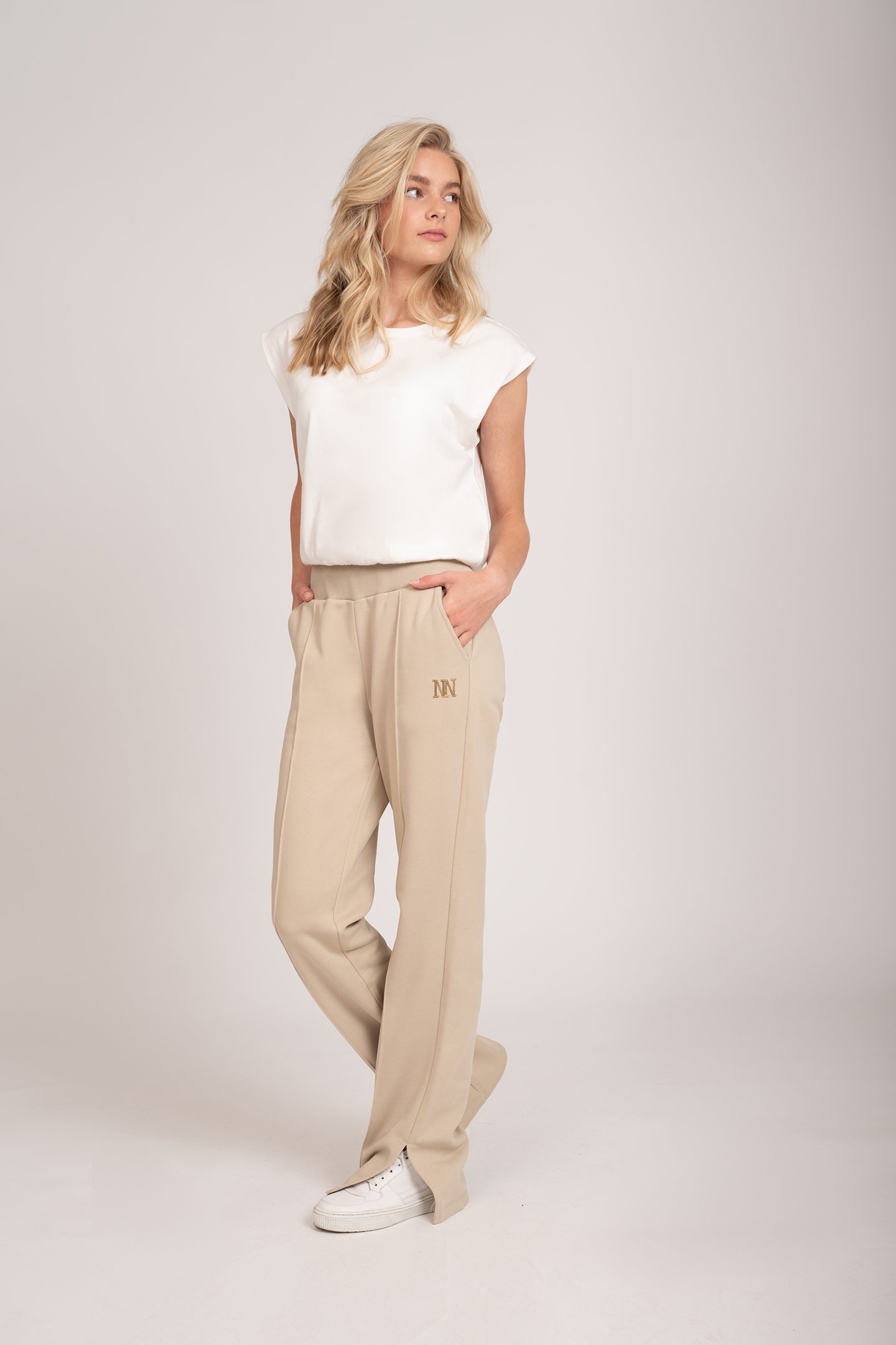 ELASTIC WAIST T-SHIRT OFF WHITE 1