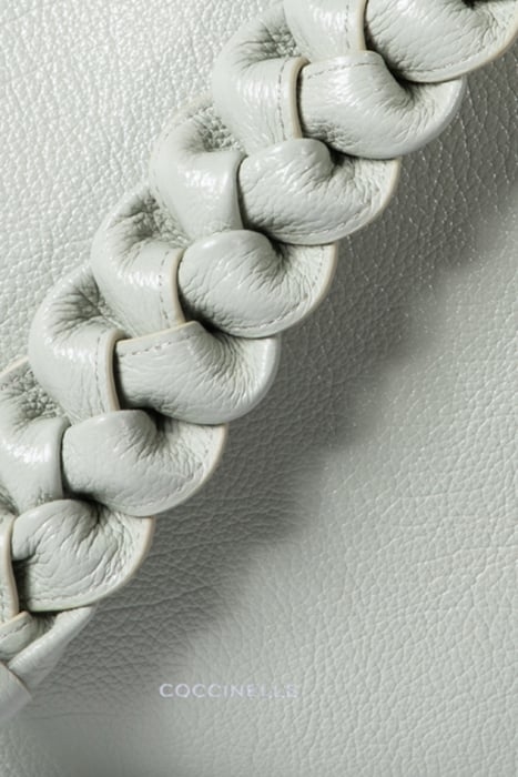 HANDBAG IN LEATHER 6