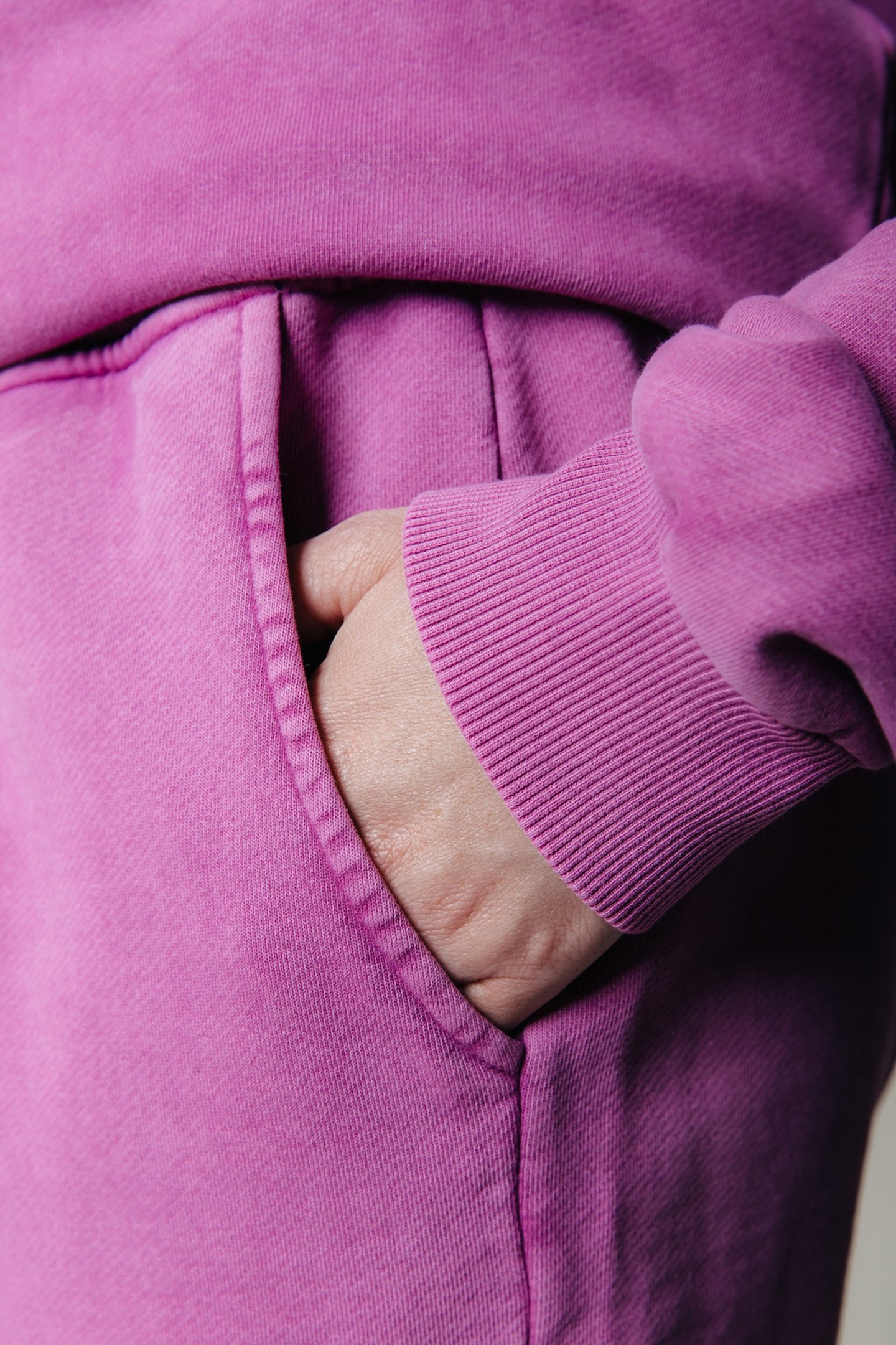 UNI LOGO WASH SWEAT SHORT FUCHSIA 3